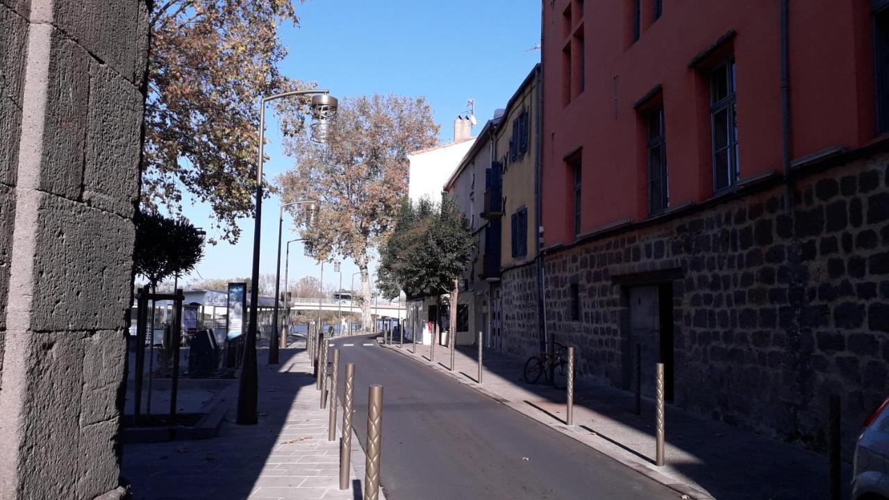 3 Bedroom Modern In Historic Building Overlooking River Herault Agde