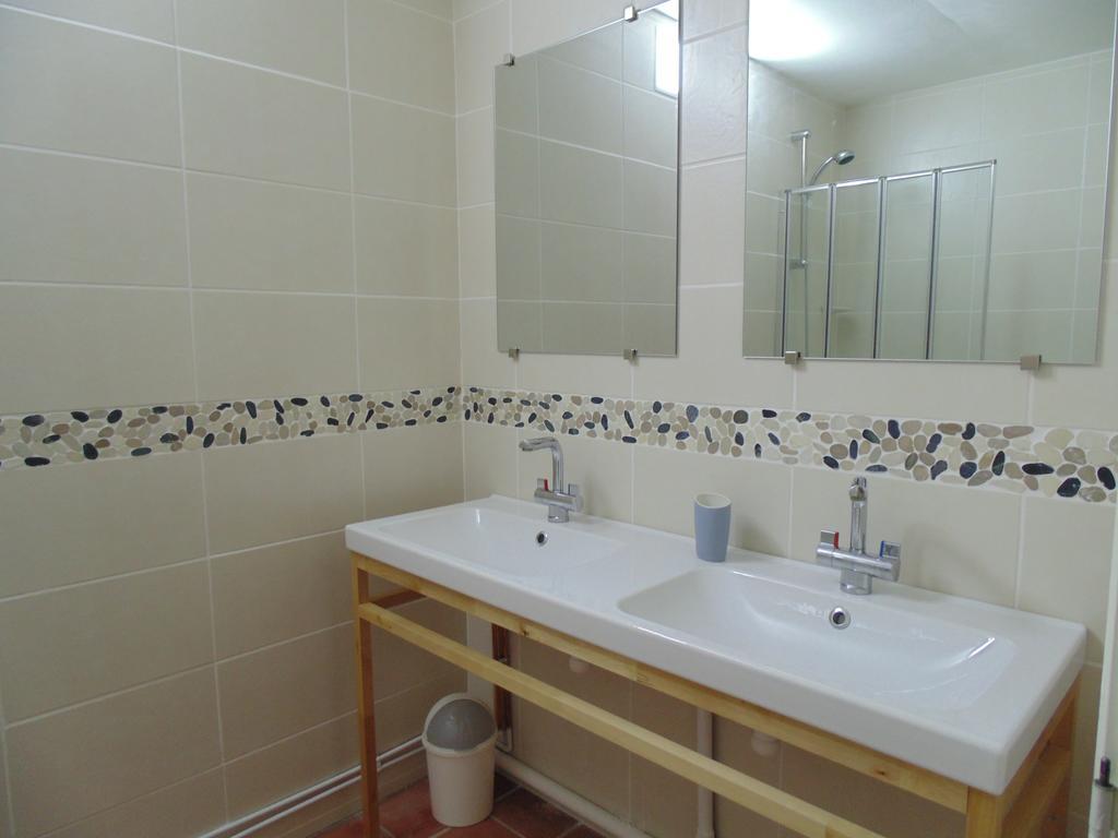 Apartment 3 Bedroom Modern In Historic Building Overlooking River Herault Agde